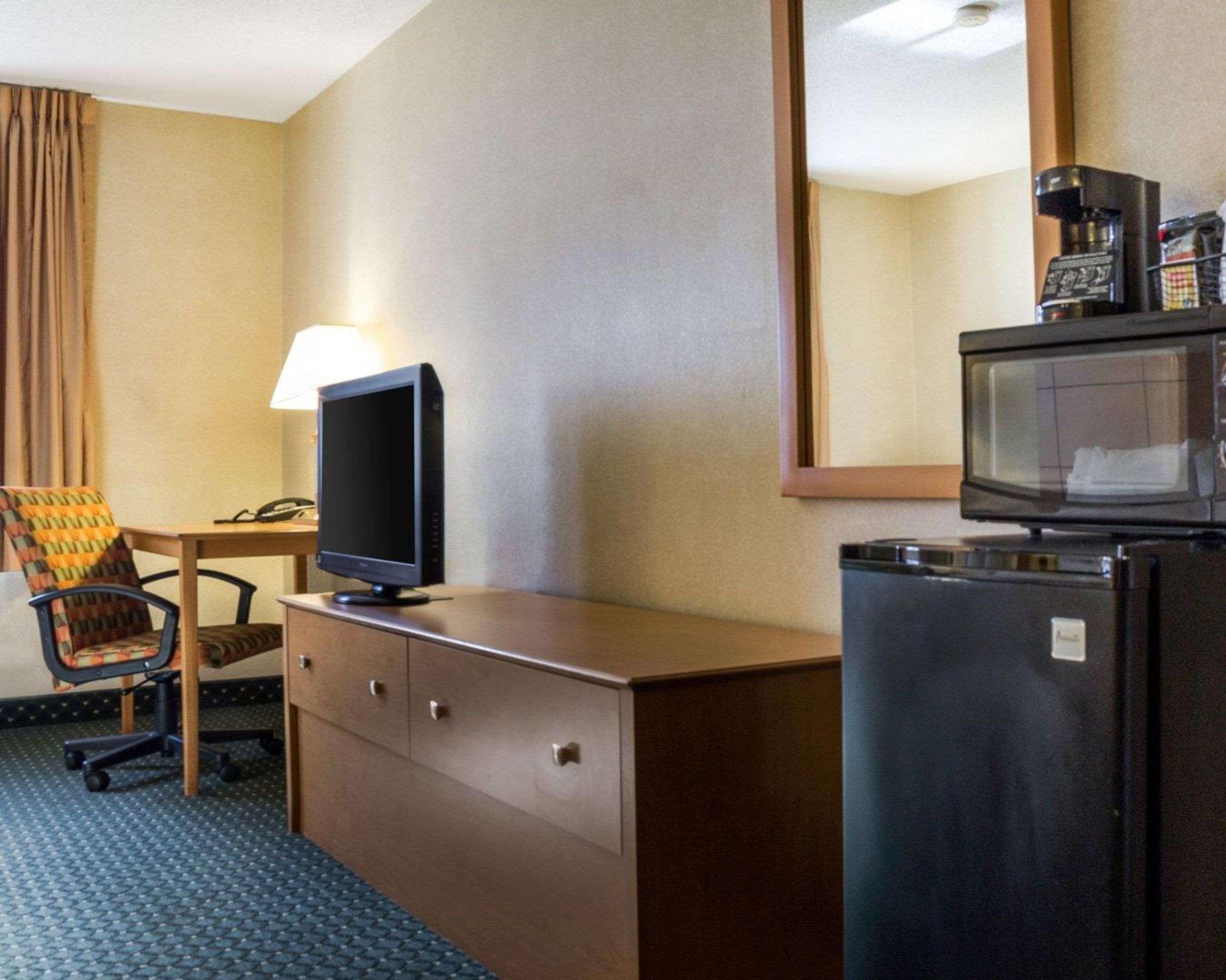 Comfort Inn Jamestown Exterior photo