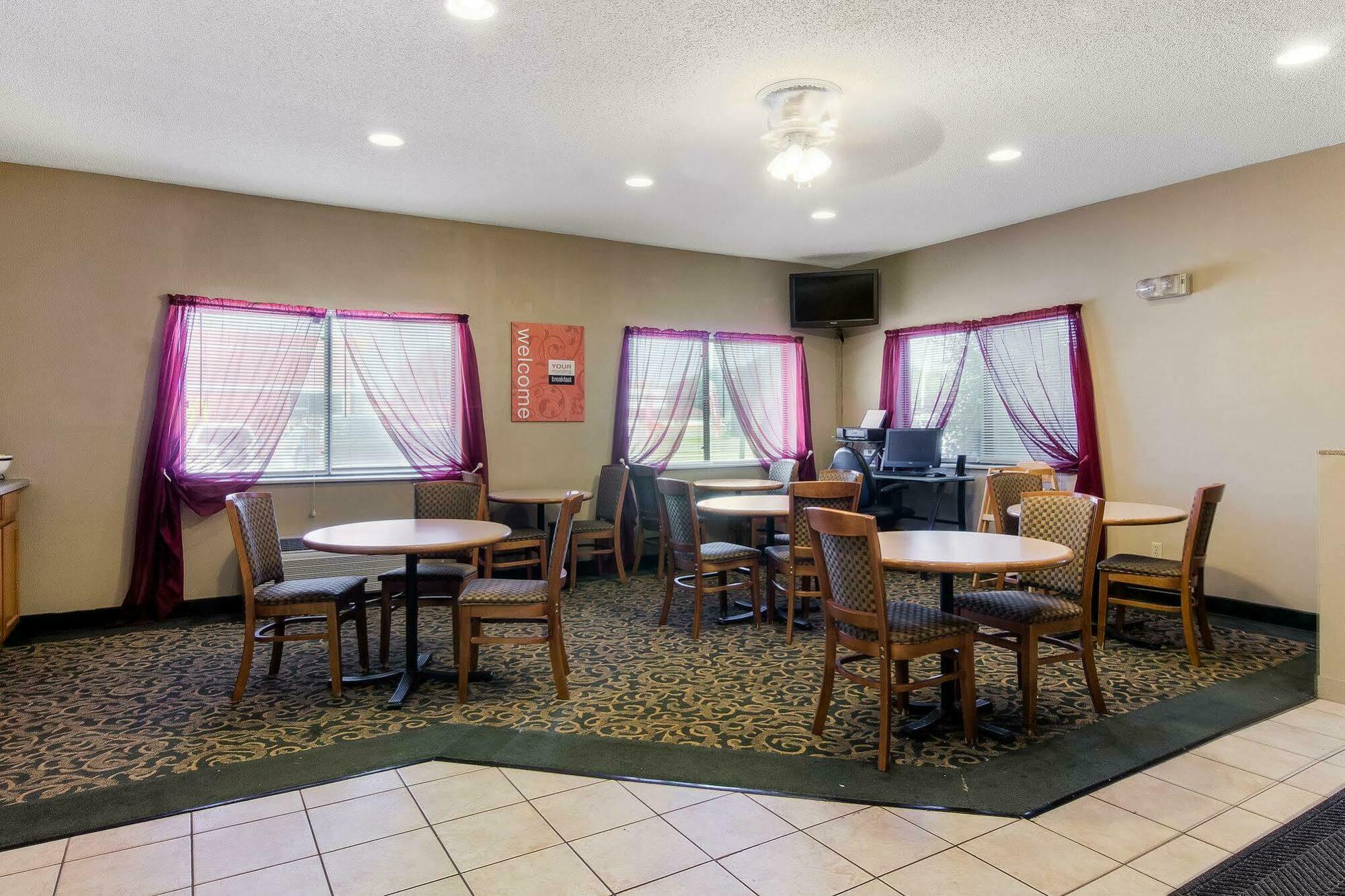 Comfort Inn Jamestown Exterior photo